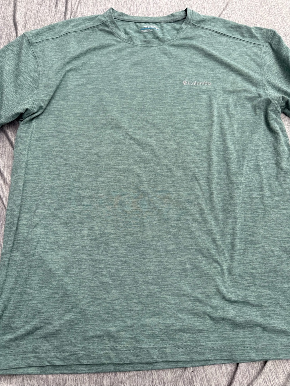 Columbia Men’s Sage Green Heather Short-Sleeve Performance Tee